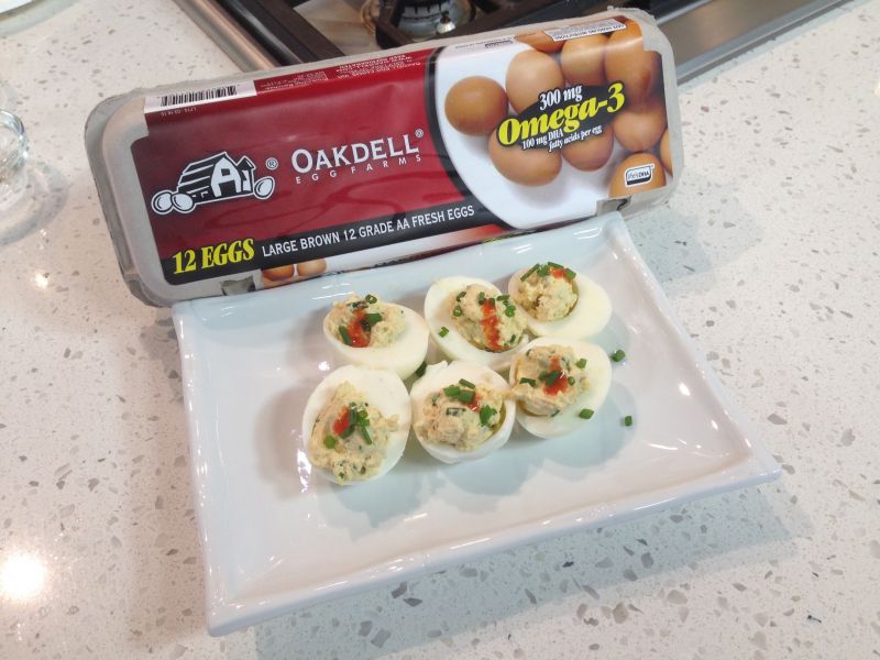 Recipe Info Deviled Eggs with Sriracha Sauce