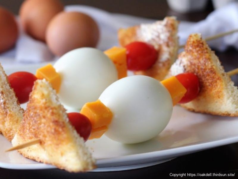 Egg and Toast Skewers