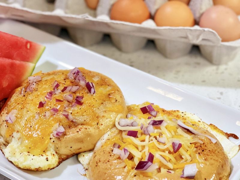 Recipe Info Egg In a Hole Breakfast Bagel